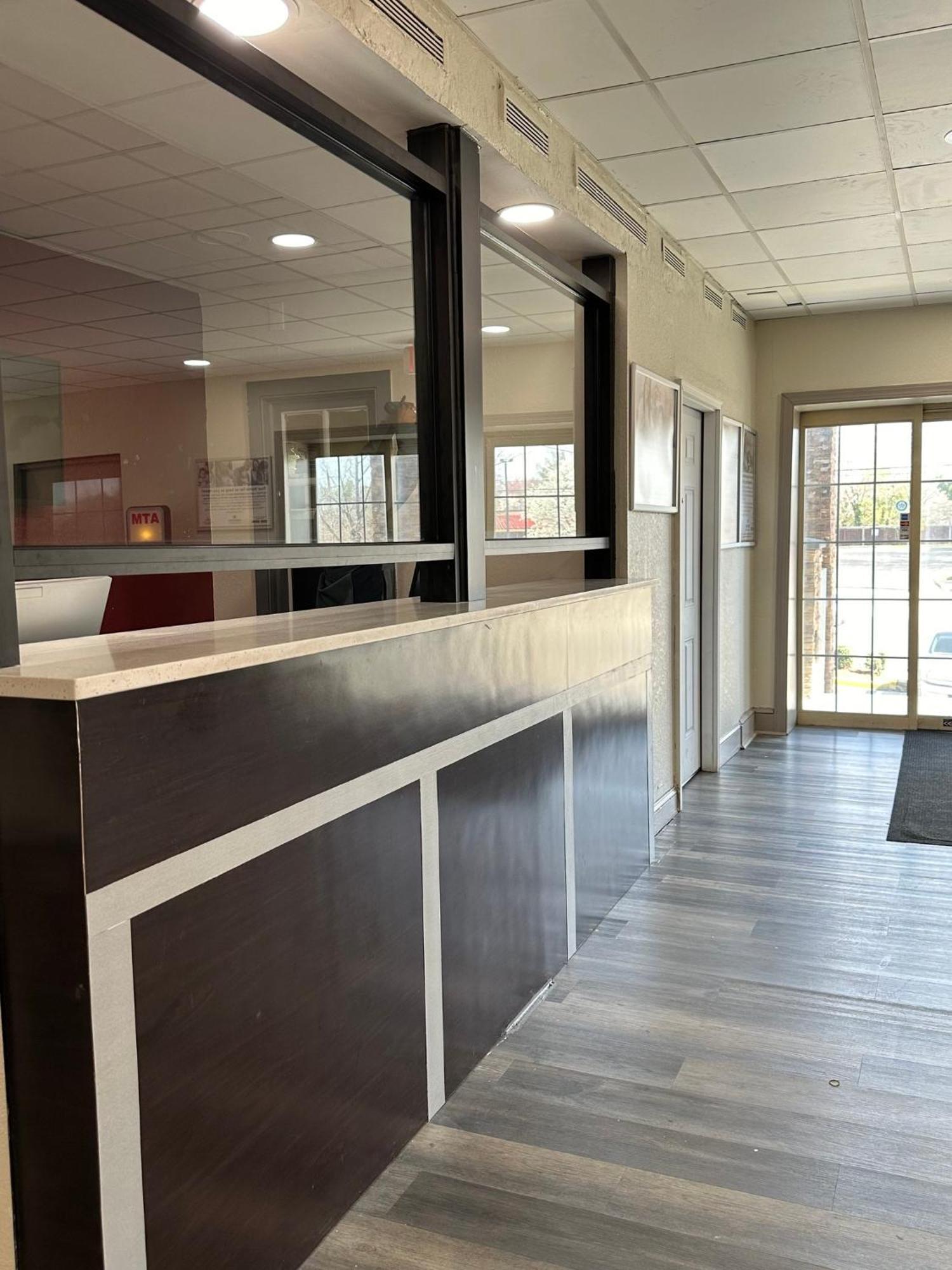 Hometowne Studios By Red Roof Richmond, Va - W Broad St Dumbarton Extérieur photo
